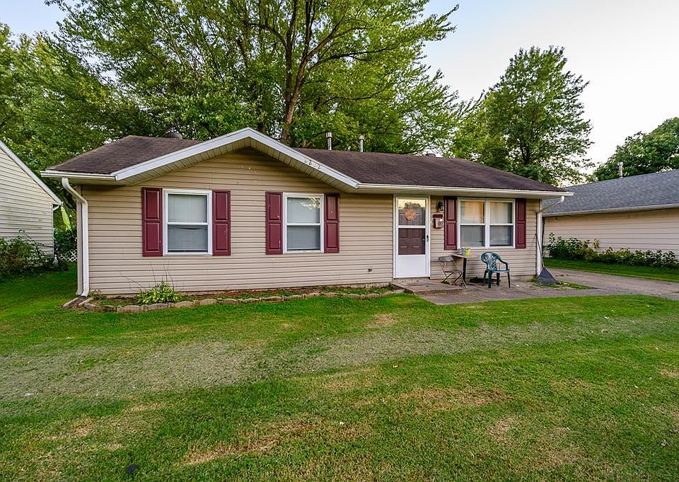 1st image of 2202 Lovell Dr