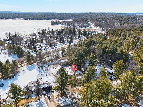 4th image of 551 McLachlan Rd