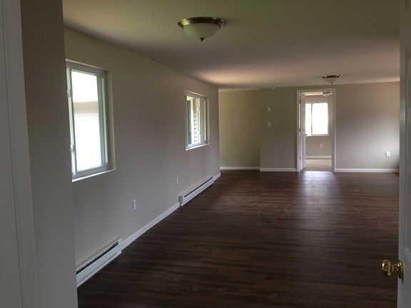 4th image of 200 W Wright Pl