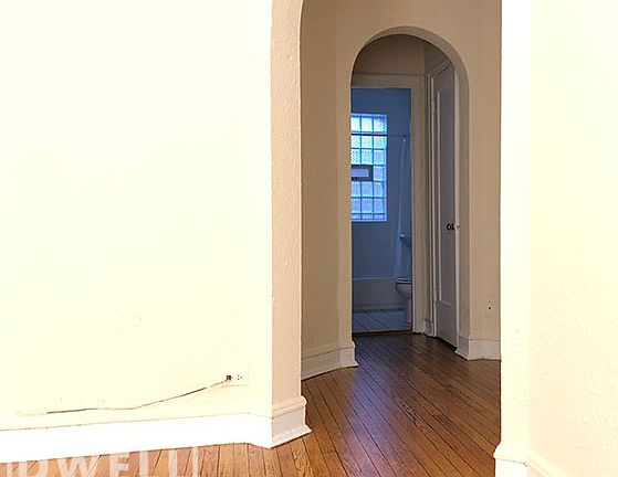 3rd image of 1422 W Farwell Ave #1430-2S