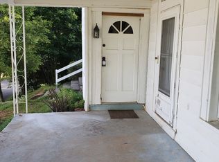 21 2nd Ave #A, Newnan, GA 30263