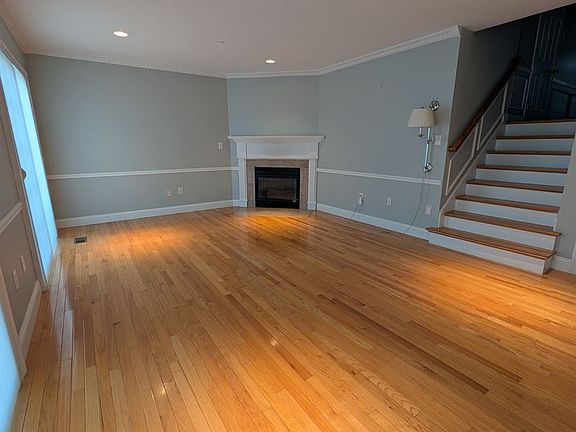 3rd image of 67 N Quinsigamond Ave Unit 12