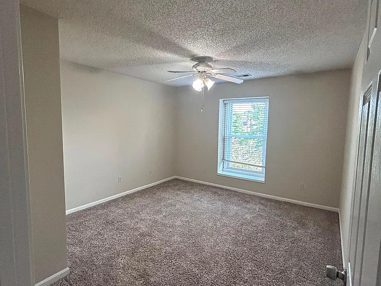 15317 Lowell Ave — Photo 15