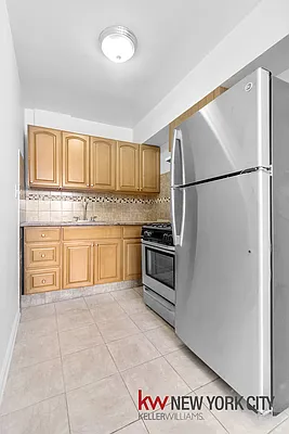 Rented by Keller Williams NYC | media 29