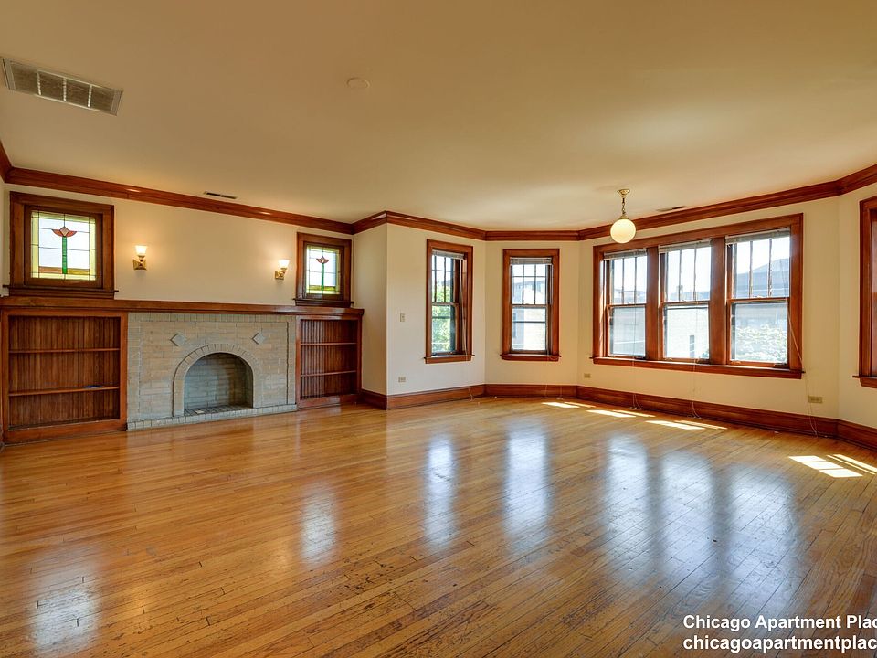 1st image of 706 W Wellington Ave APT 3