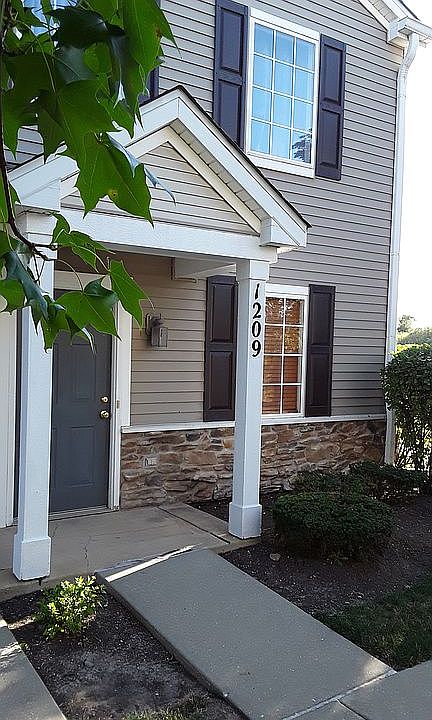 1st image of 1209 Silverstone Dr