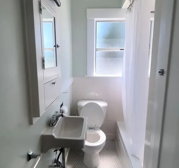 1305 Everett Ave — Photo 5