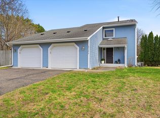 17177 Mallard Ct, Eden Prairie, MN 55346