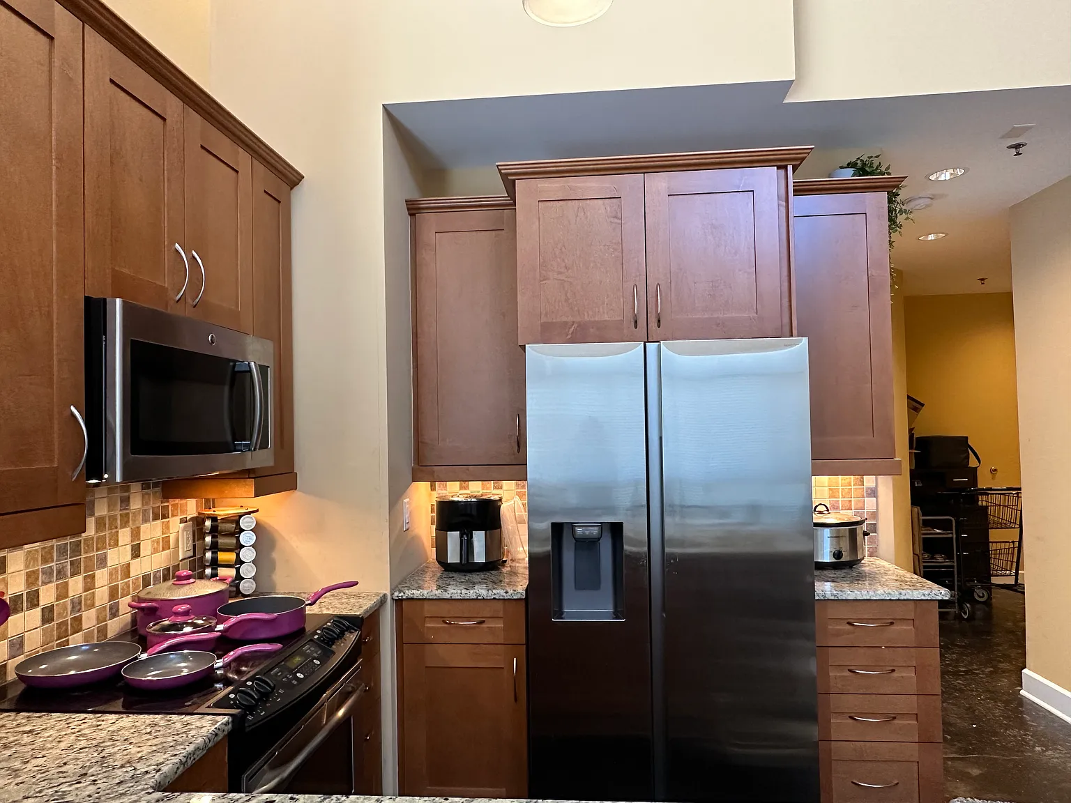 2608 Erwin Rd — Photo 4