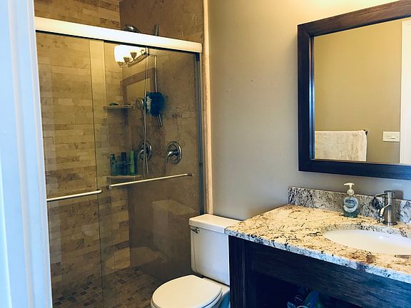 4th image of 115 Golfview Dr