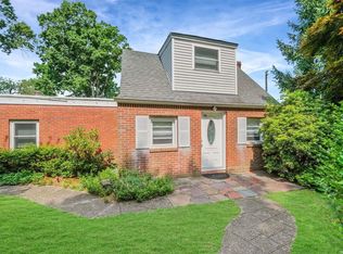 56 Sycamore Rd, Rocky Point, NY 11778