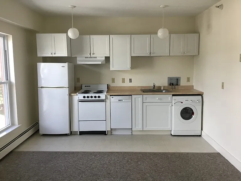 9 State Street — Photo 9