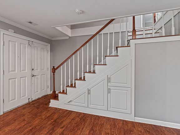 4th image of 3008 Jamestown Rd