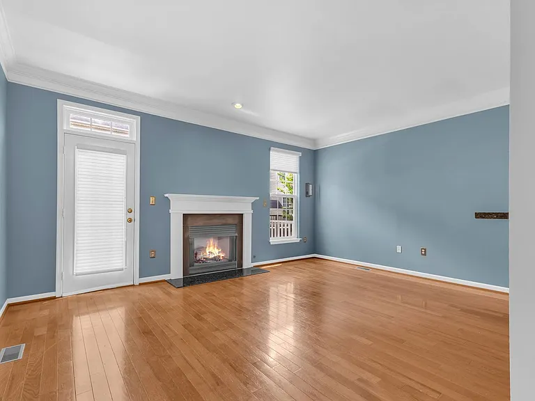 5937 Kirkcaldy Ln — Photo 11
