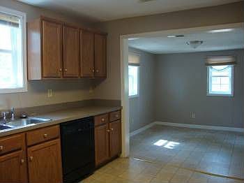 4th image of 4483 Colonial Hwy