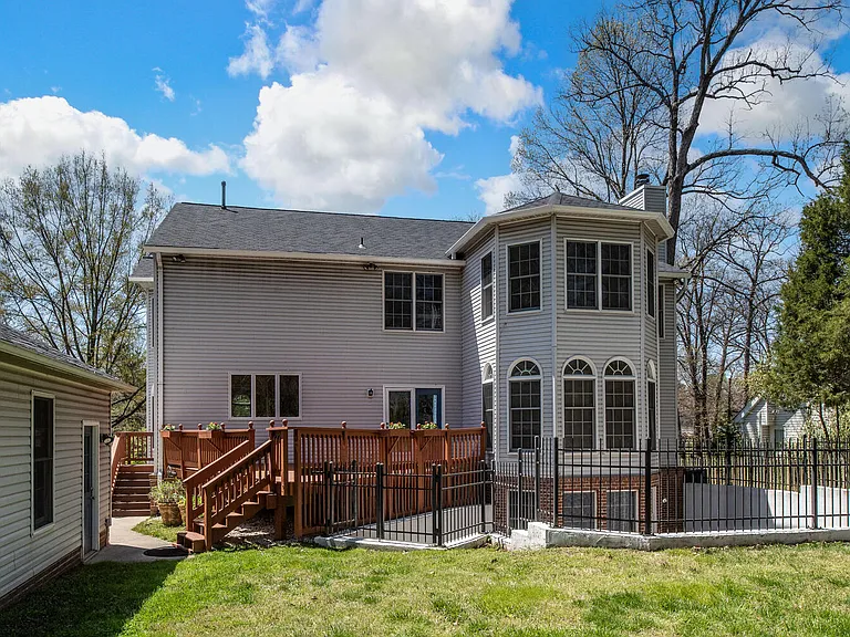 2725 Oldewood Dr — Photo 39