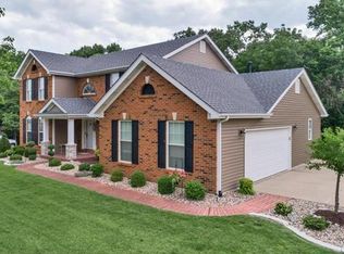 5755 Westchester Meadow Dr, Weldon Spring, MO 63304