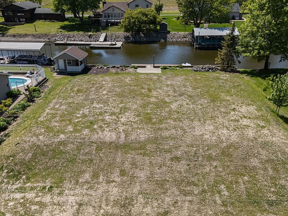 1st image of 3550 E Harbor Dr