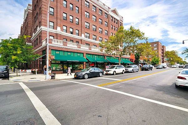 Rented by Happy 8 Realty | media 1