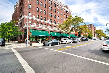 Rented by Happy 8 Realty