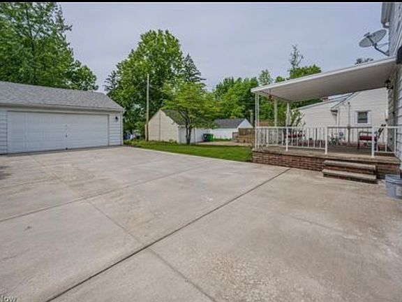 5th image of 1196 Belrose Rd