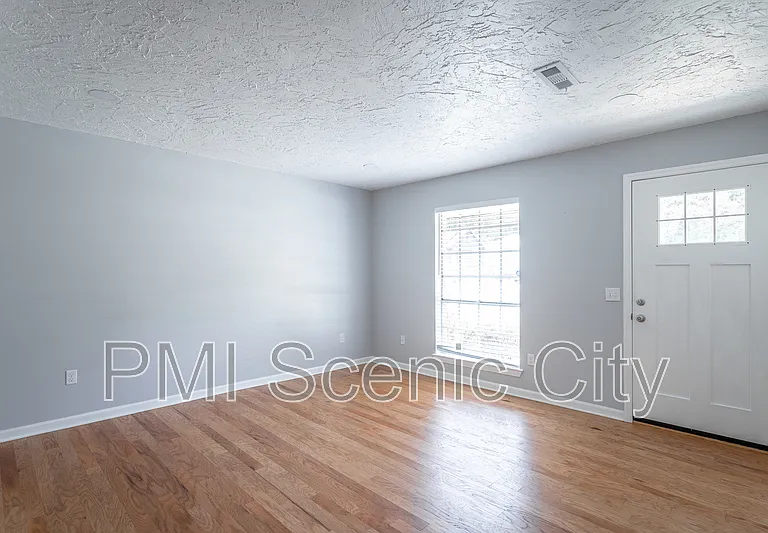 2508 Woodfin Ave — Photo 7