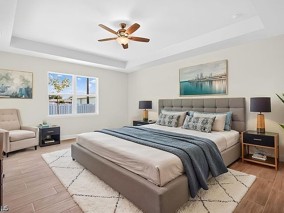3rd image of 3011 SW 7th Ave