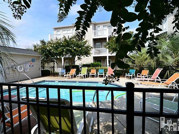 2nd image of 337 N Fort Fisher Boulevard