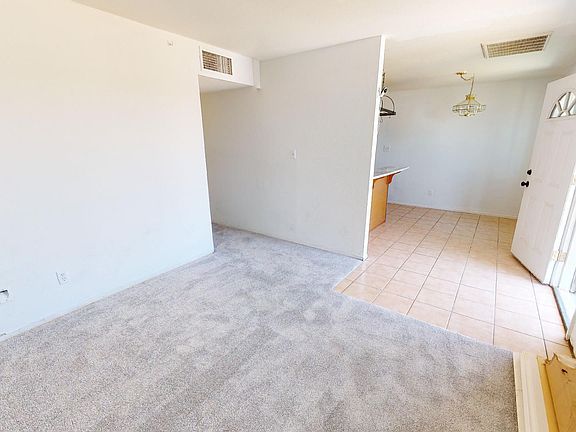 4th image of 251 W LINCOLN Avenue