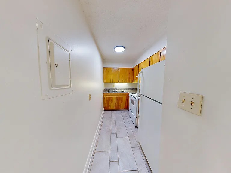 827 S Perry St — Photo 5