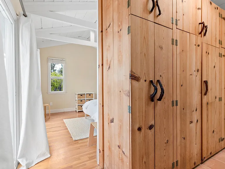 620 Almar Ave — Photo 10