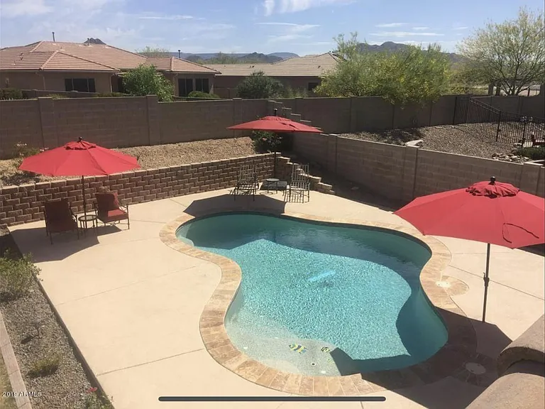 4918 W Carpenter Dr — Photo 1