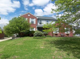 8361 Lakevalley Dr, Cincinnati, OH 45247