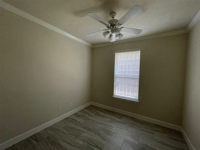 5934 Heathmoor Ln — Photo 6