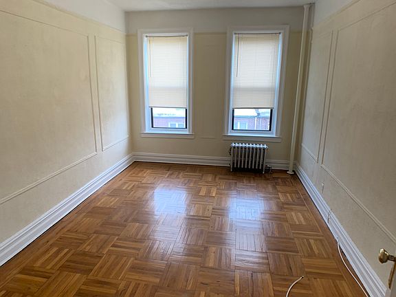 3rd image of 1115 63rd St APT B15