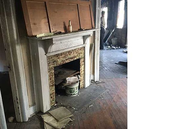 5th image of 322 Breckenridge St