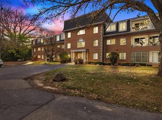 12990 W Bluemound Rd APT 104, Elm Grove, WI 53122