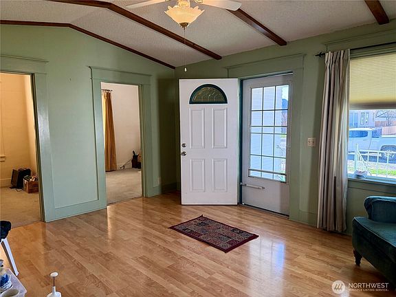 4th image of 403 S Alder Street