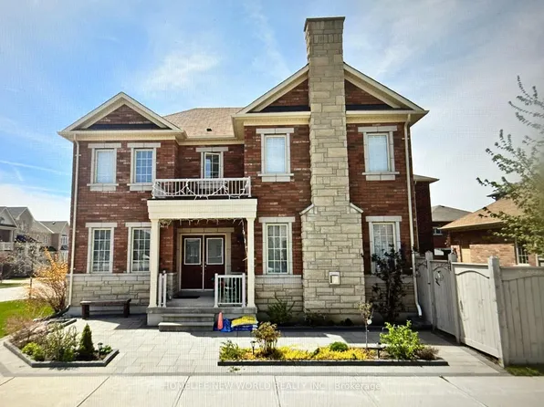298 W Lawn Cres, Whitchurch Stouffville, ON L4A 1X3