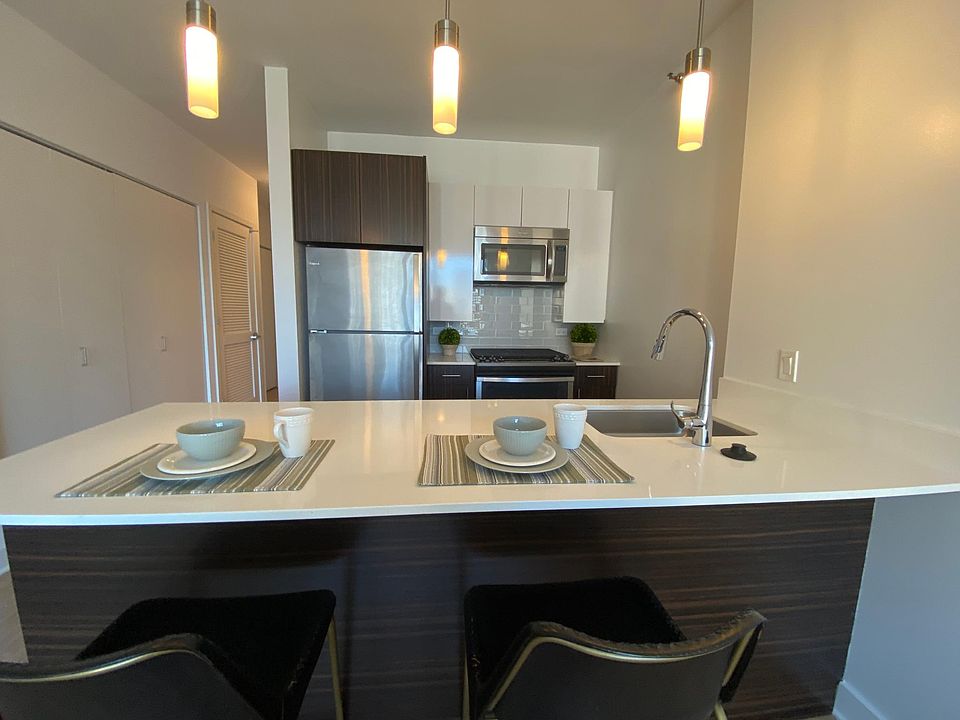 1st image of 268 N Columbus Dr #610
