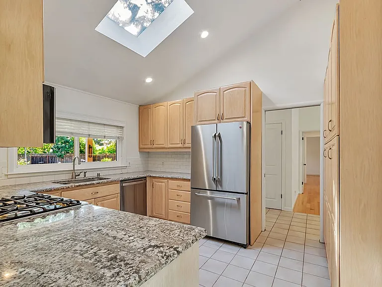 86 N Springer Rd — Photo 2