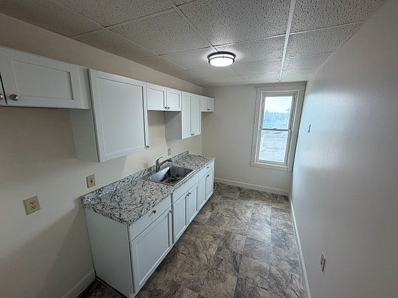 5th image of 424 Linden Ave Floor 3