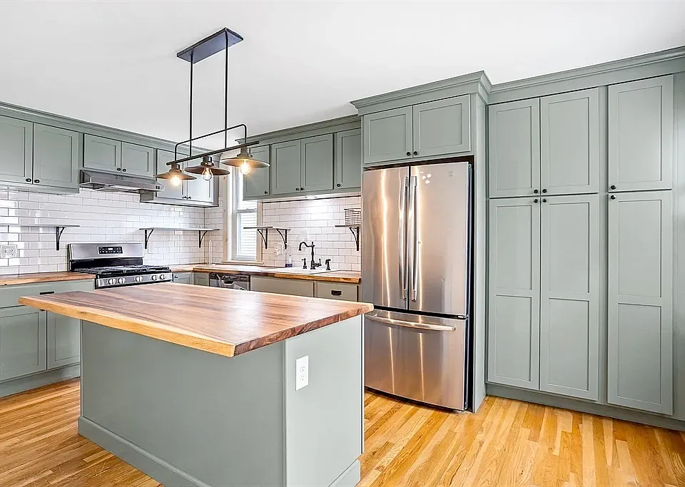 14 Horace St #2
