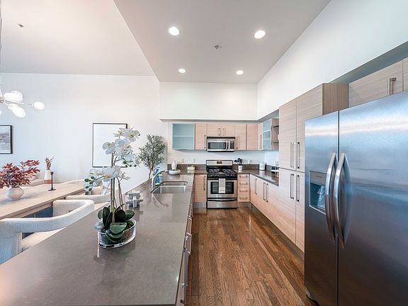 3rd image of 1234 Wilshire Blvd APT 612