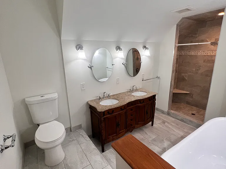 701 Portland Ave #2 — Photo 7