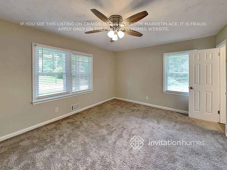 921 Walnut Cir SW — Photo 7