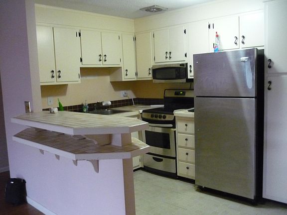 4th image of 50 Green St APT 305