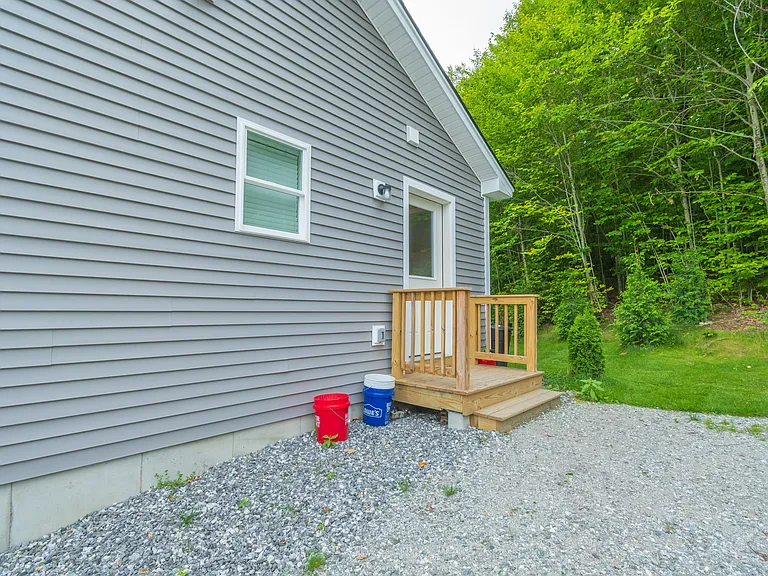 52 Clearview Dr — Photo 12
