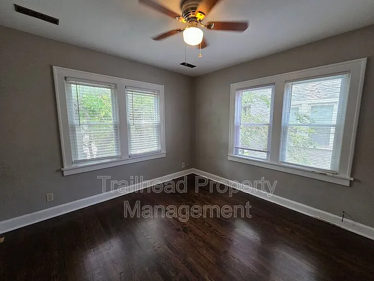 1807 W 41st St #2W — Photo 11
