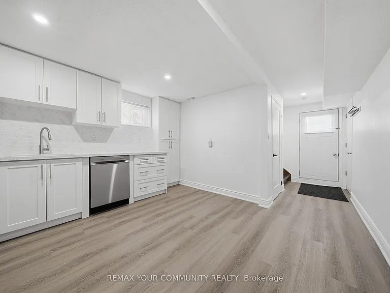 36 Roseville Dr #BASEMENT — Photo 7